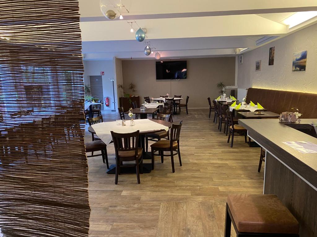 Restaurace v ubytování Zur Schanze Holtgast-Apen