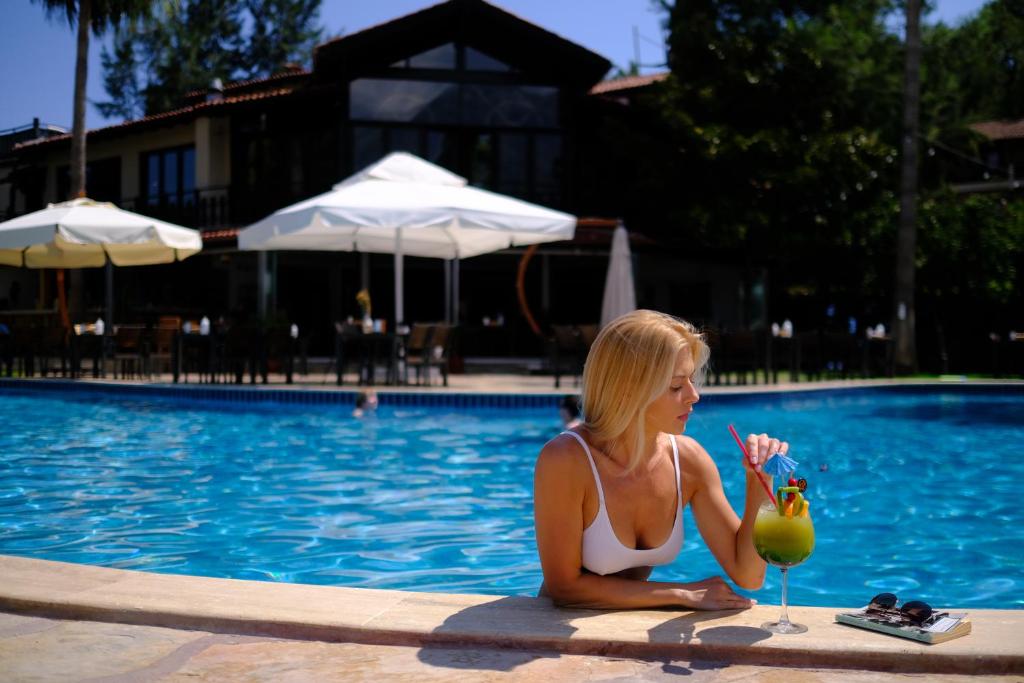 Bazén v ubytování Hotel Berke Ranch&Nature nebo v jeho okolí