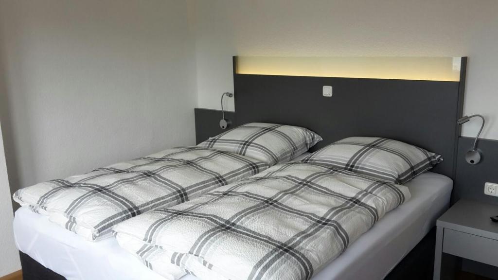 4 **** Ferienhaus Esens - Three-Bedroom House
