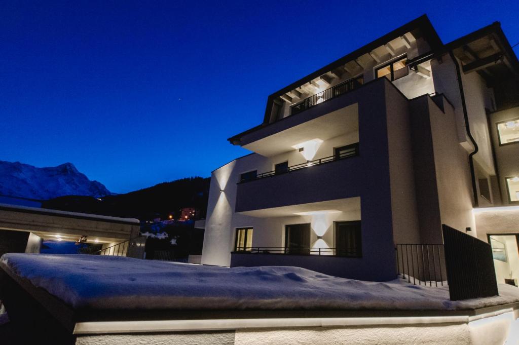 Výhľad na hory alebo výhľad na hory priamo z apartmánu