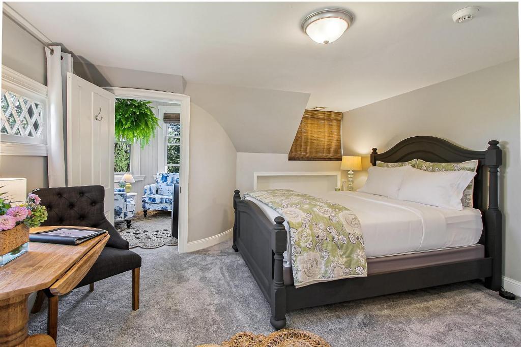The South Mountain Inn - Queen Room With Garden View