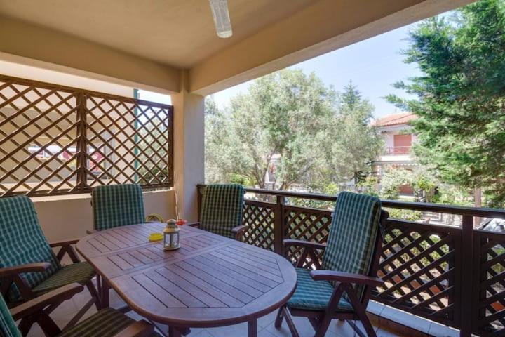 Fotografia z galérie ubytovania 3 Bedrooms cozy Villa- 150m from the beach! v destinácii Pefkohori