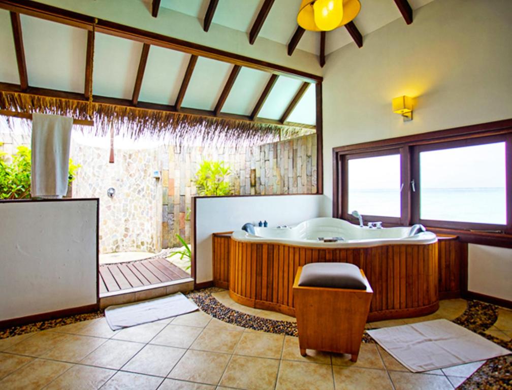 Medhufushi Island Resort - View 39