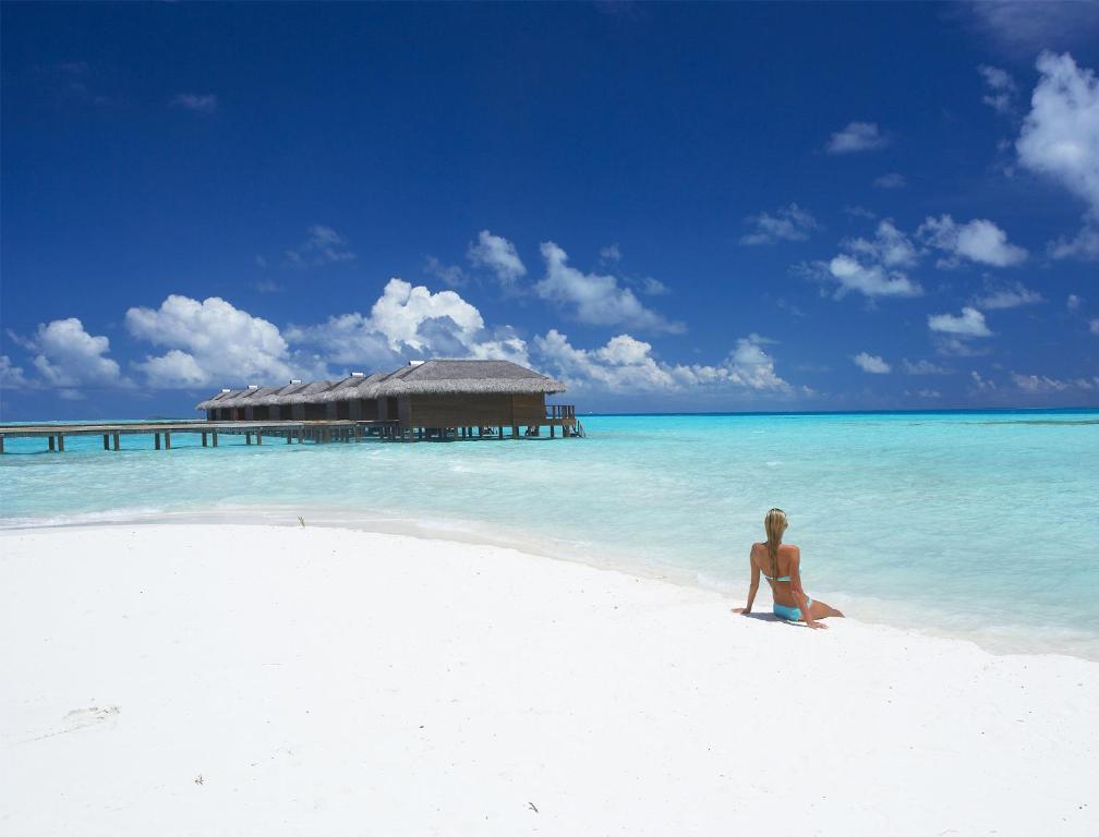 Medhufushi Island Resort - View 31