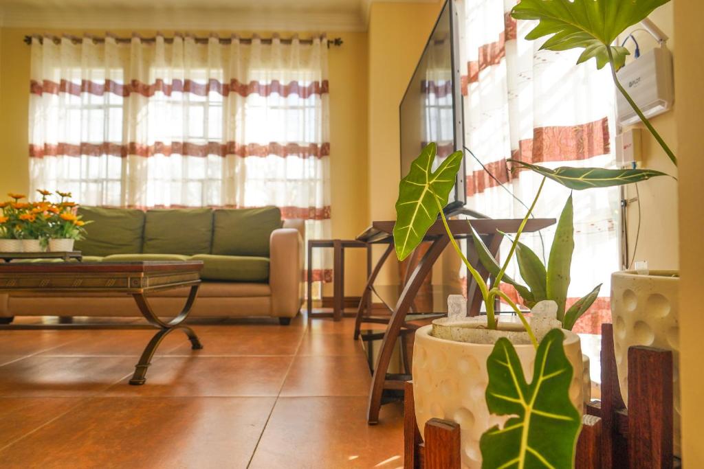 Posezení v ubytování Charming Tagaytay Vacation Home