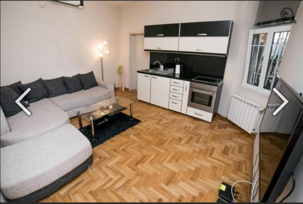 Kuchyň nebo kuchyňský kout v ubytování Višegradska