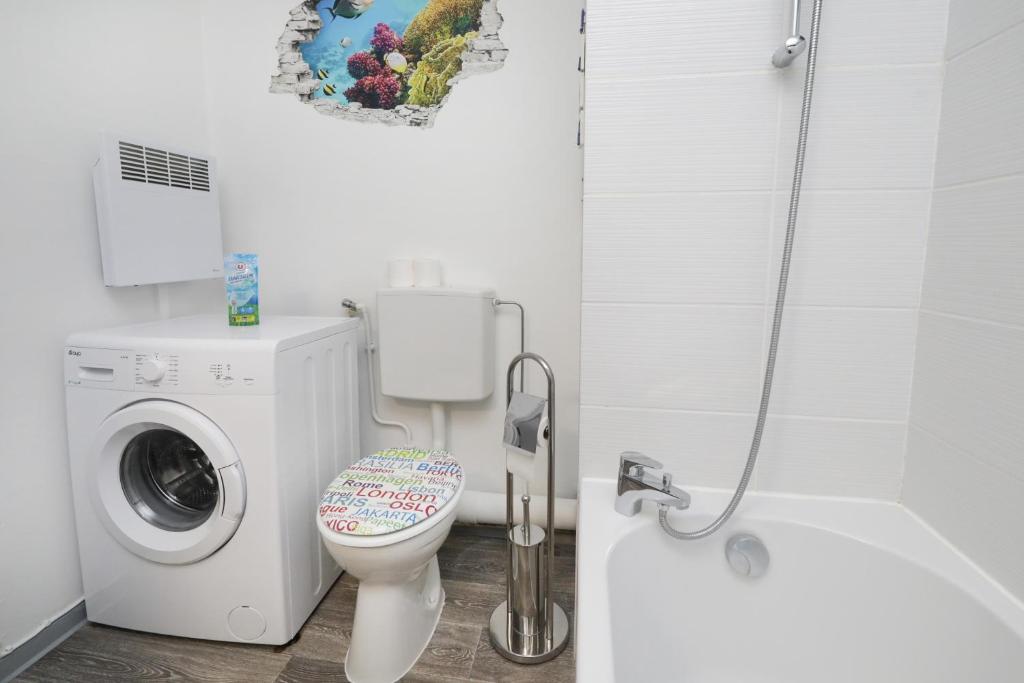 Ron's Apartment – photo 11