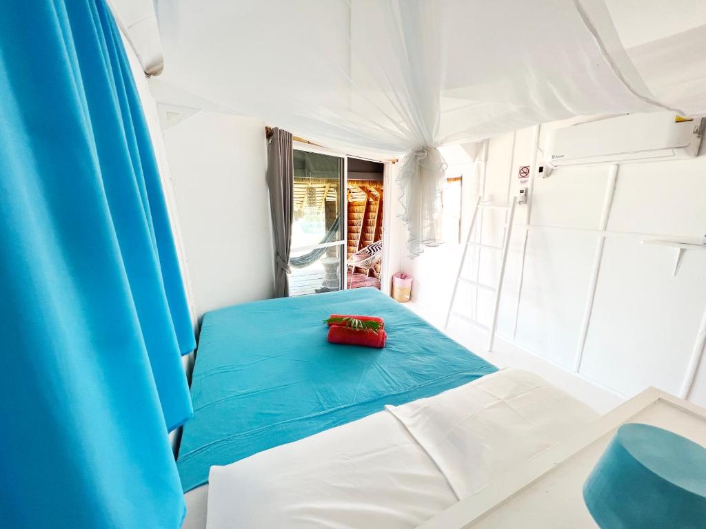 Sea Love Beach Bar & Bungalows - 10