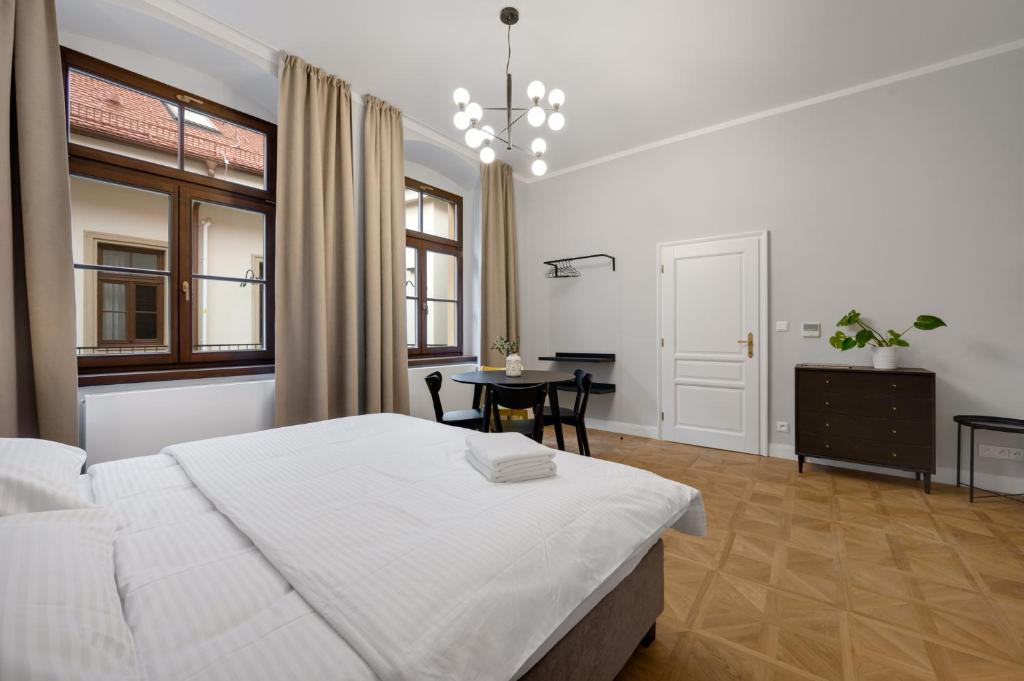 Palace Apartments - Apartamento De Una Habitación 202