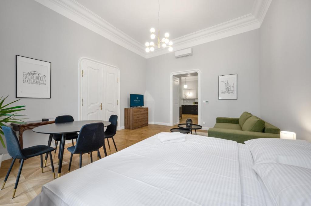 
Deluxe Apartment 109
