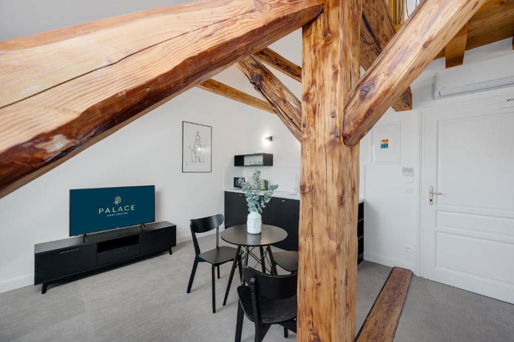 Palace Apartments - Resim 42