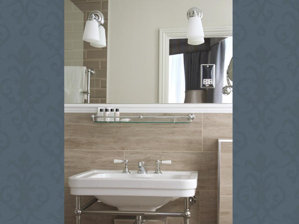 The Clerk & Well Pub and Rooms