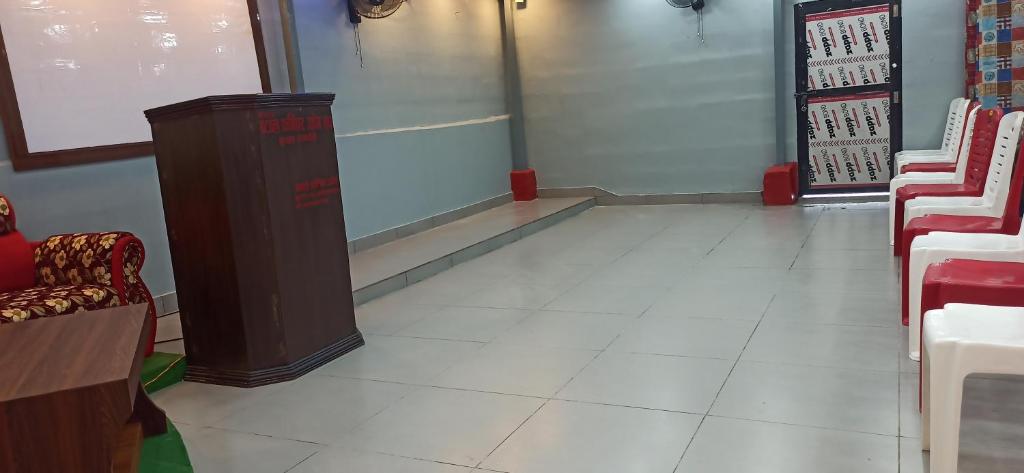 Posezení v ubytování Hotel Royal Chautari, Butwal