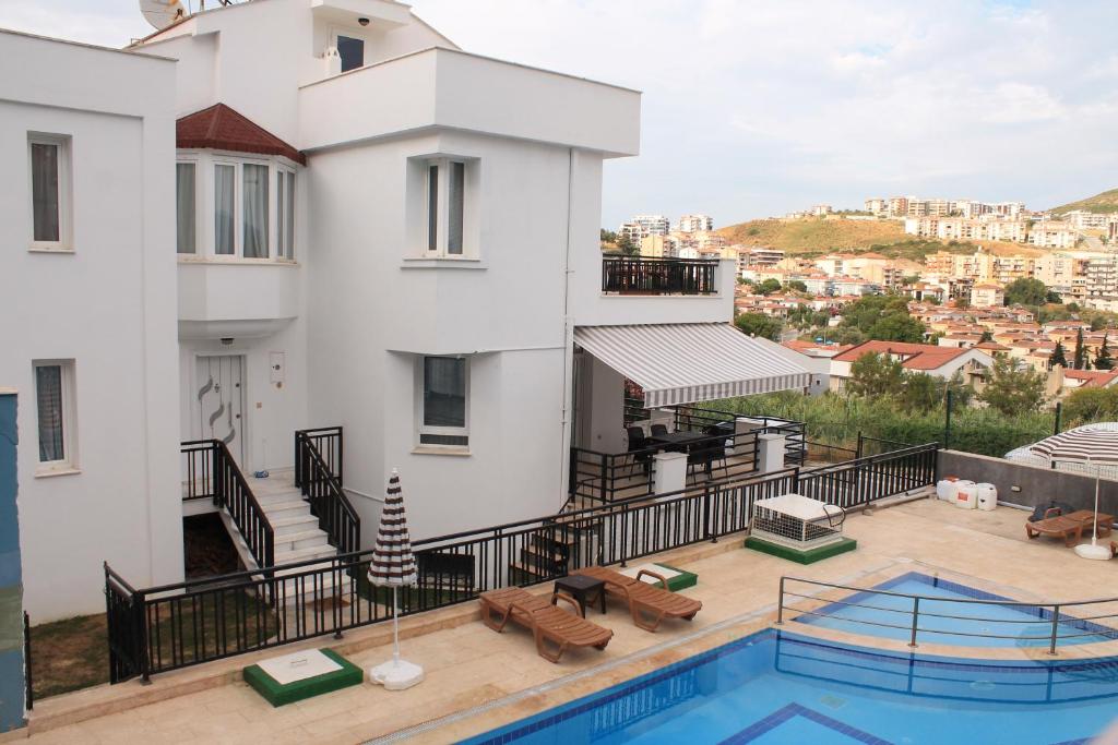 Ladies Beach Villa - Poolside Detached Villa - 4 Floor - 5 Bedroom - Sea View - Housity