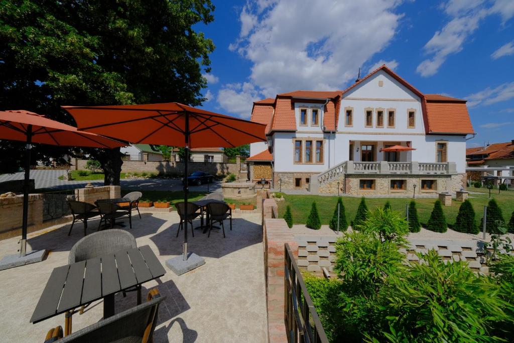 Fotografie z fotogalerie ubytování Lauber Villa v destinaci Pécs