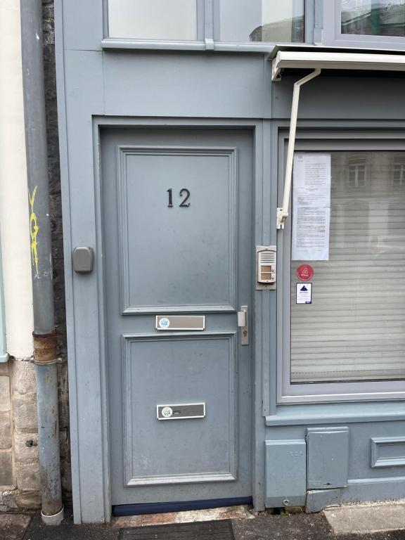 La Petite Place de la Porte de Gand - Apartamento De Dos Dormitorios