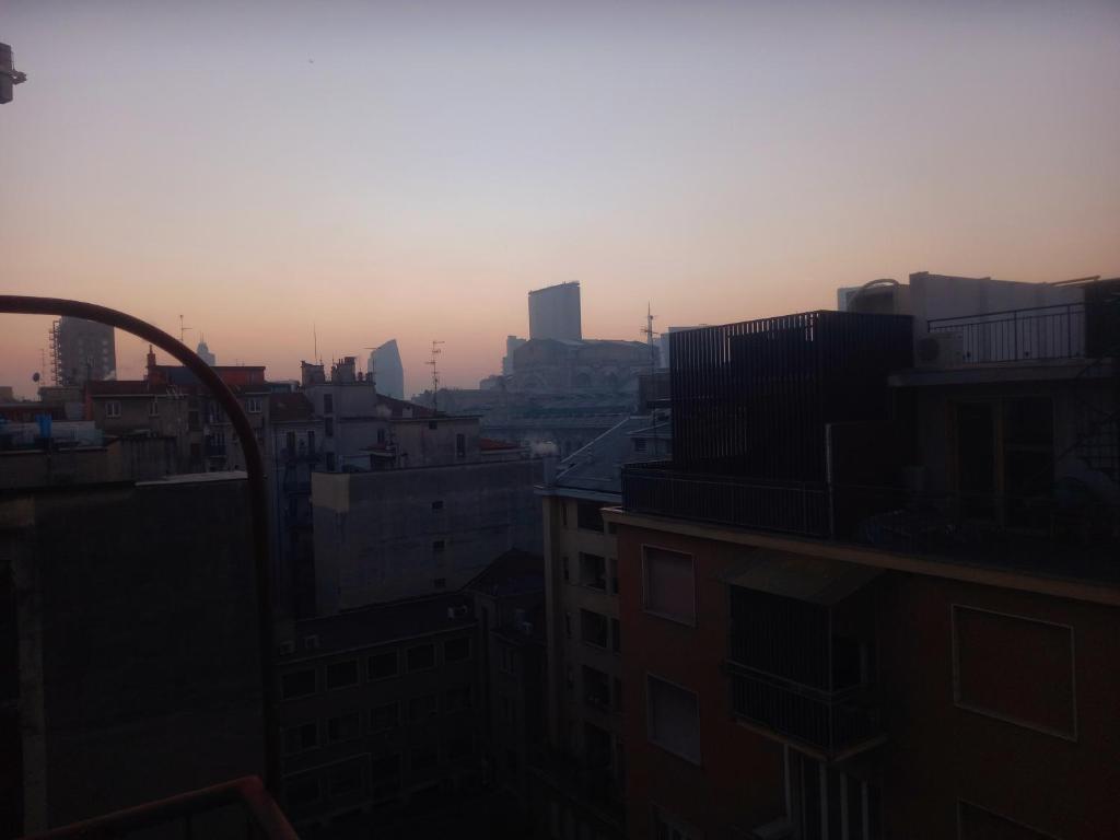 Výhľad na mesto Miláno alebo výhľad na mesto priamo z apartmánu