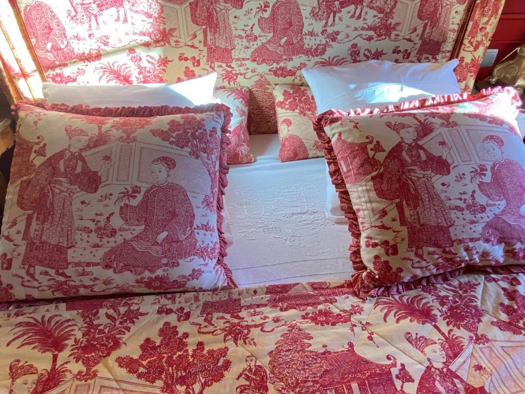 Demeure Saint Louis Historic manor, City 700m, free parking,A C,Clim,WIFI, city view, Garden - 6