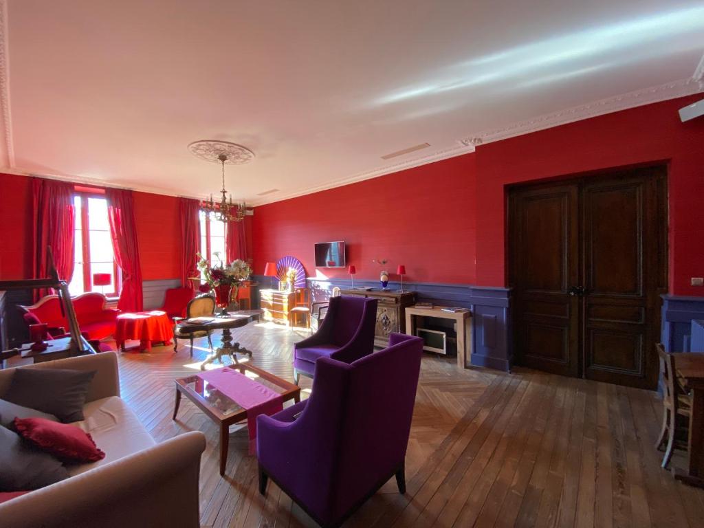 Demeure Saint Louis Historic manor, air-conditioned, free private parking, City 700m, WIFI, view - Deluxe Apartment