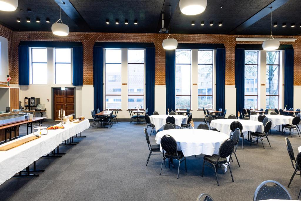 Restaurace v ubytování Hotel Sønderborg Kaserne