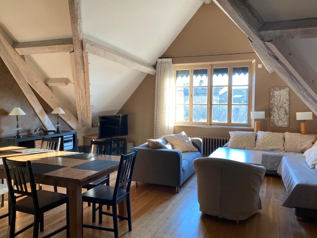 Demeure Saint Louis Historic manor, air-conditioned, free private parking, City 700m, WIFI, view - Penthouse Apartment