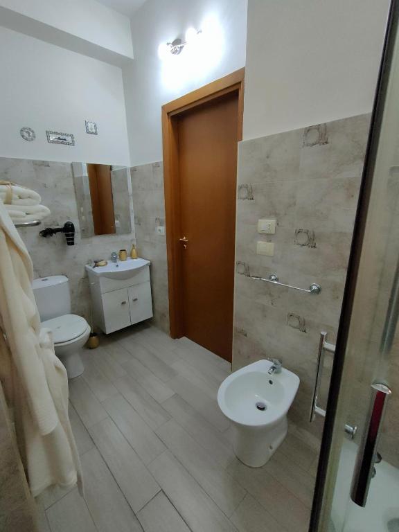 A bathroom at Selene Charme and Confort