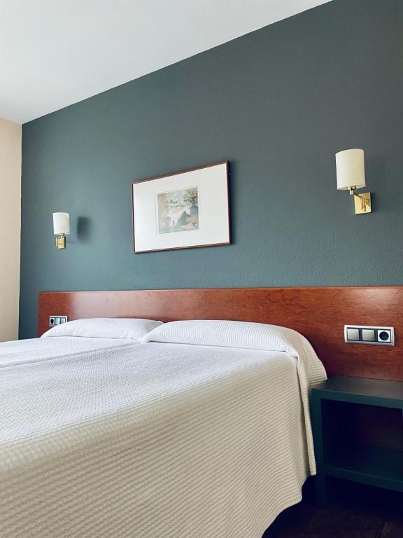 reservar en Hotel Yerri