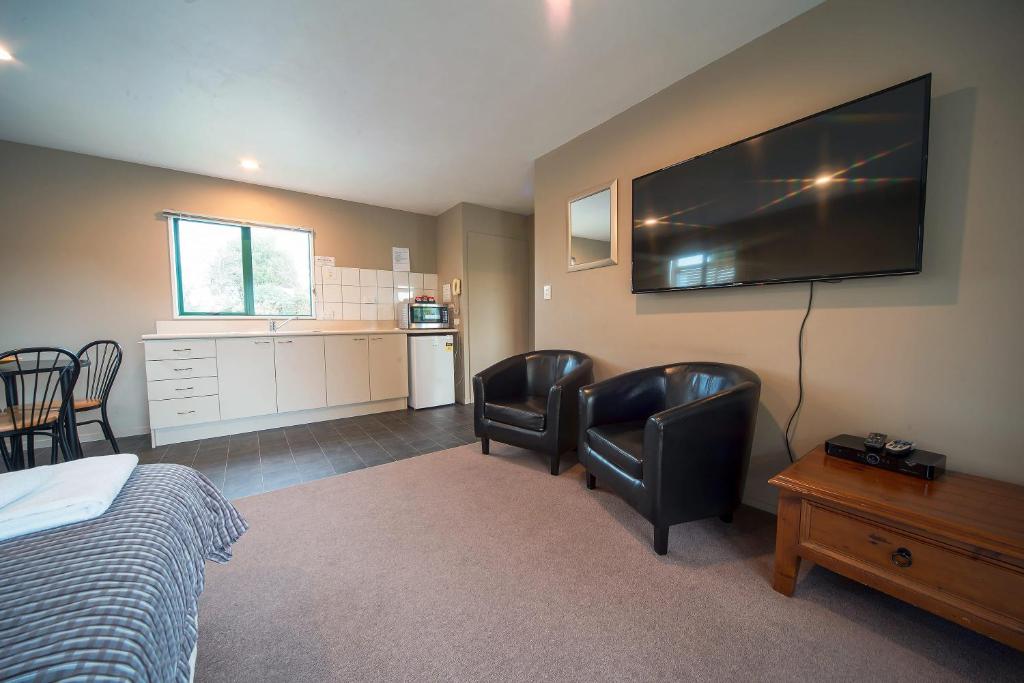 Coronation Park Holiday Park - Ceder Appartement Met 1 Slaapkamer