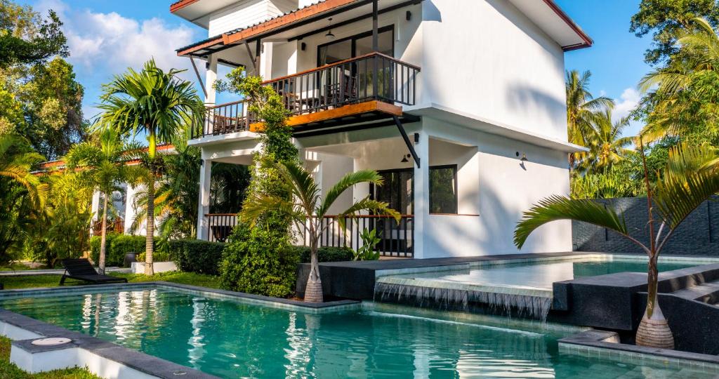 Bazén v ubytování Aqua Suites nebo v jeho okolí