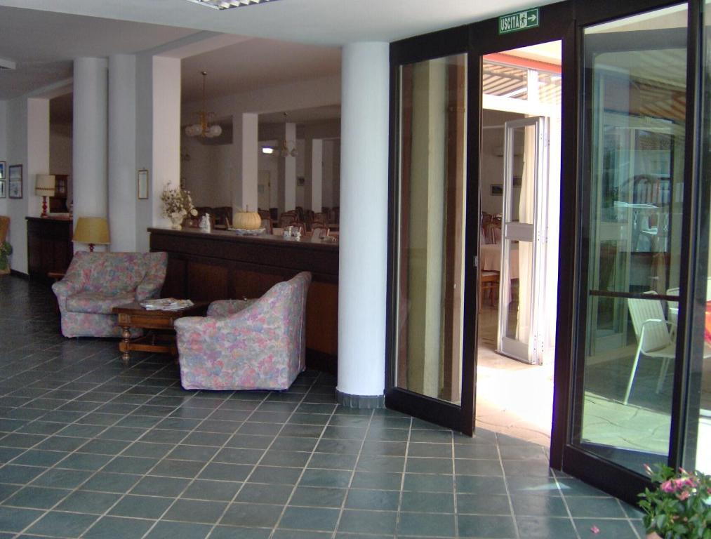 Posezení v ubytování Hotel Svizzero