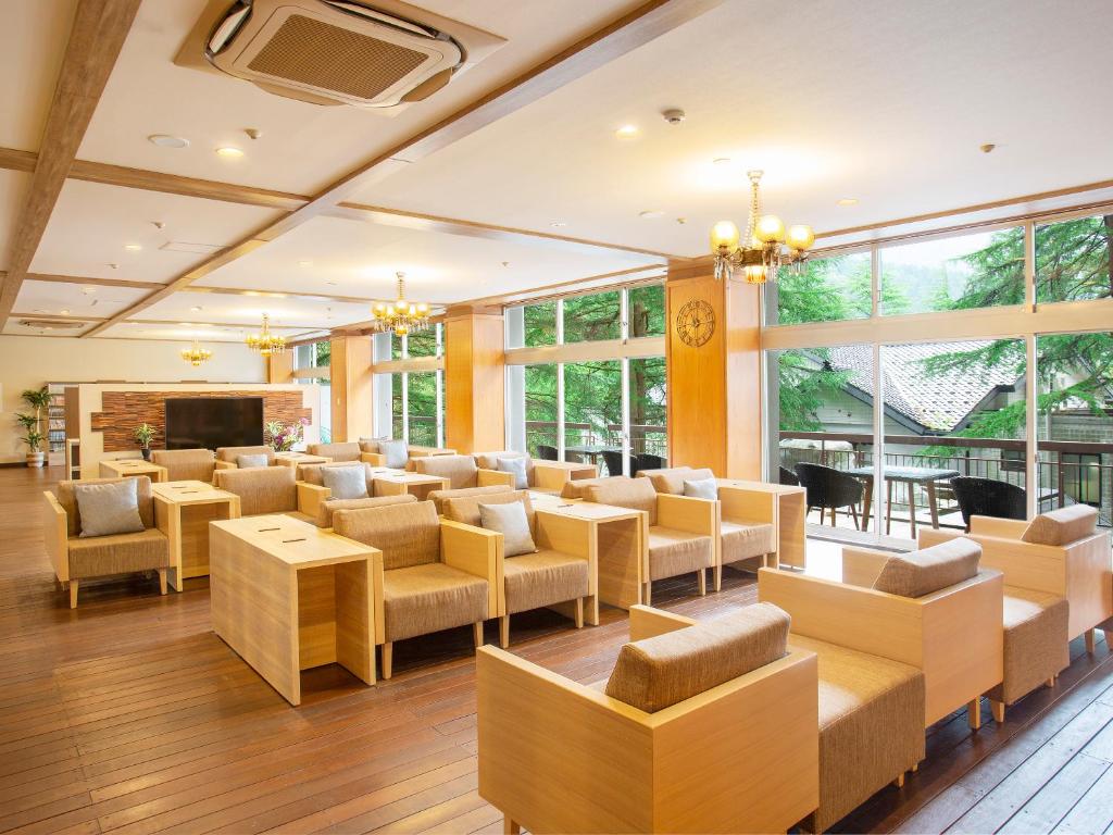 Posezení v ubytování Ooedo Onsen Monogatari Unazuki Grand Hotel