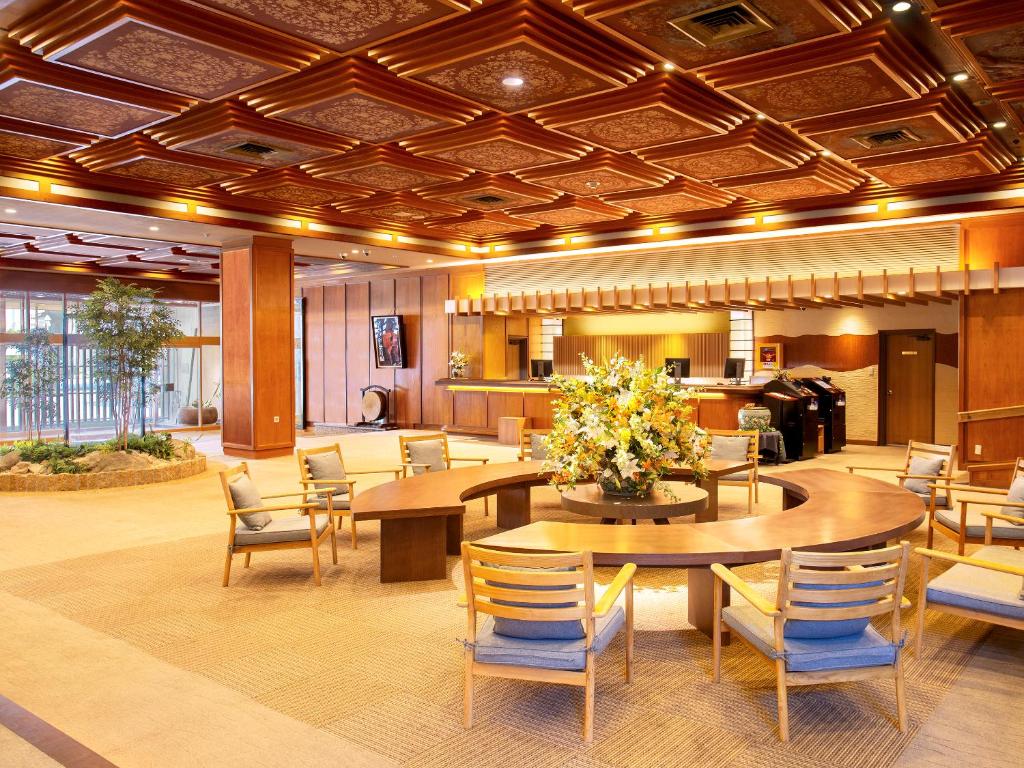 Posezení v ubytování Ooedo Onsen Monogatari Unazuki Grand Hotel