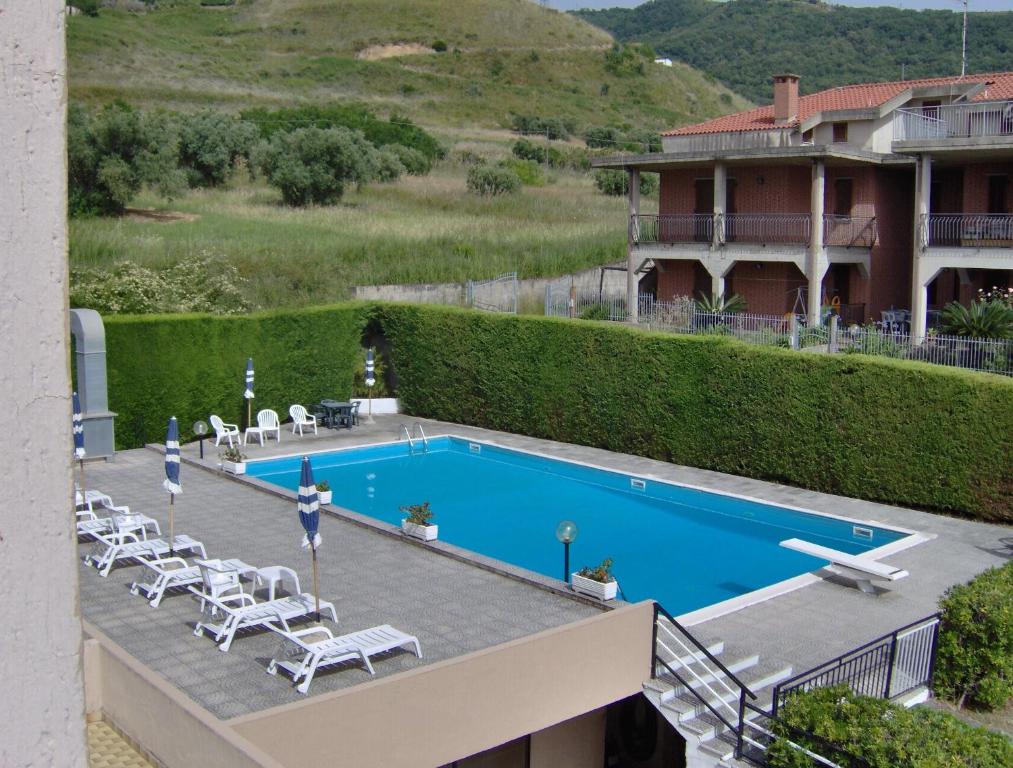 Bazén v ubytování Hotel Svizzero nebo v jeho okolí