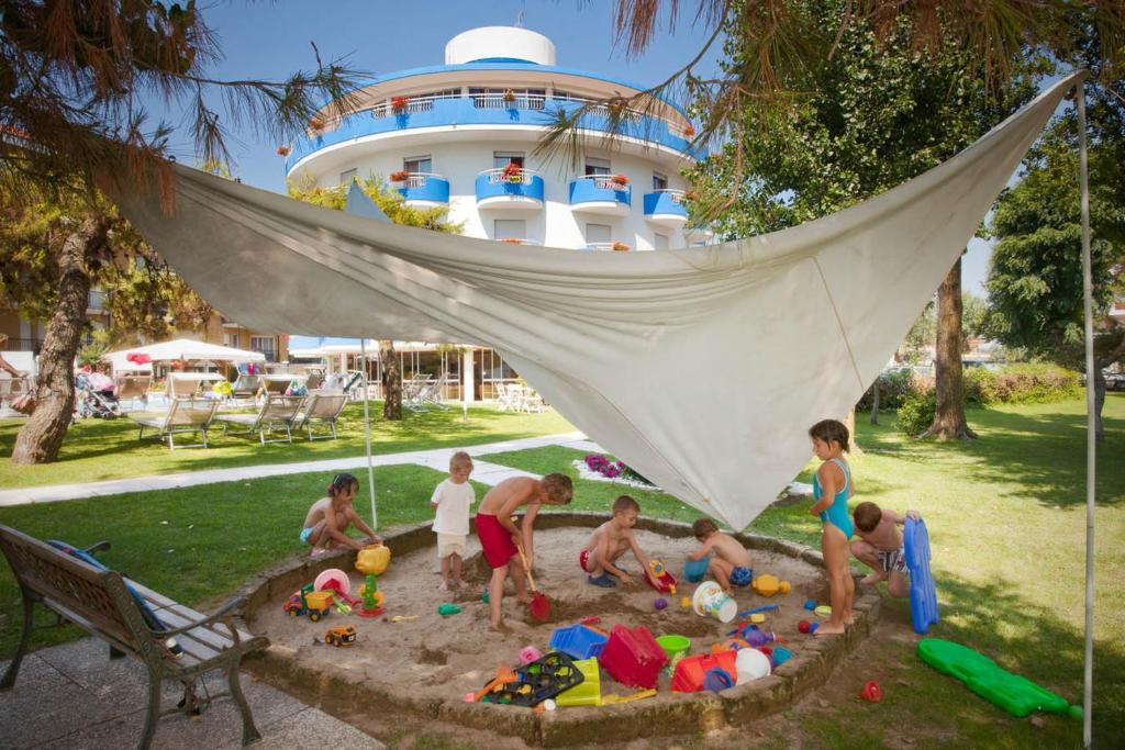 A garden outside Hotel Playa Blanca