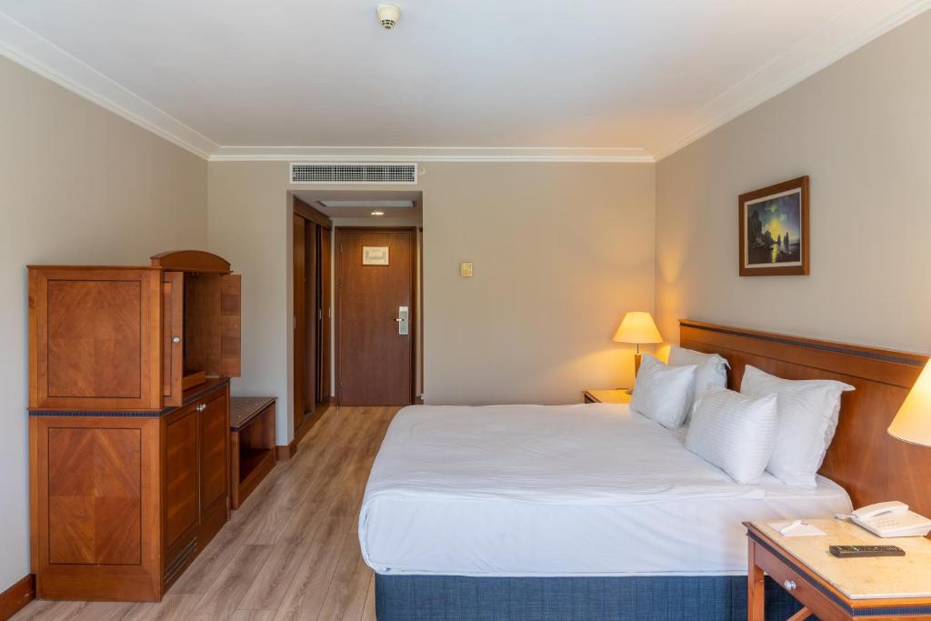 IC Hotels Airport - 5