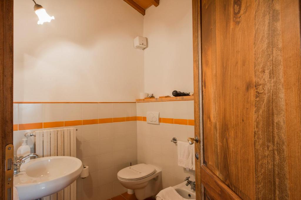 Koupelna v ubytování Borgo Bottaia