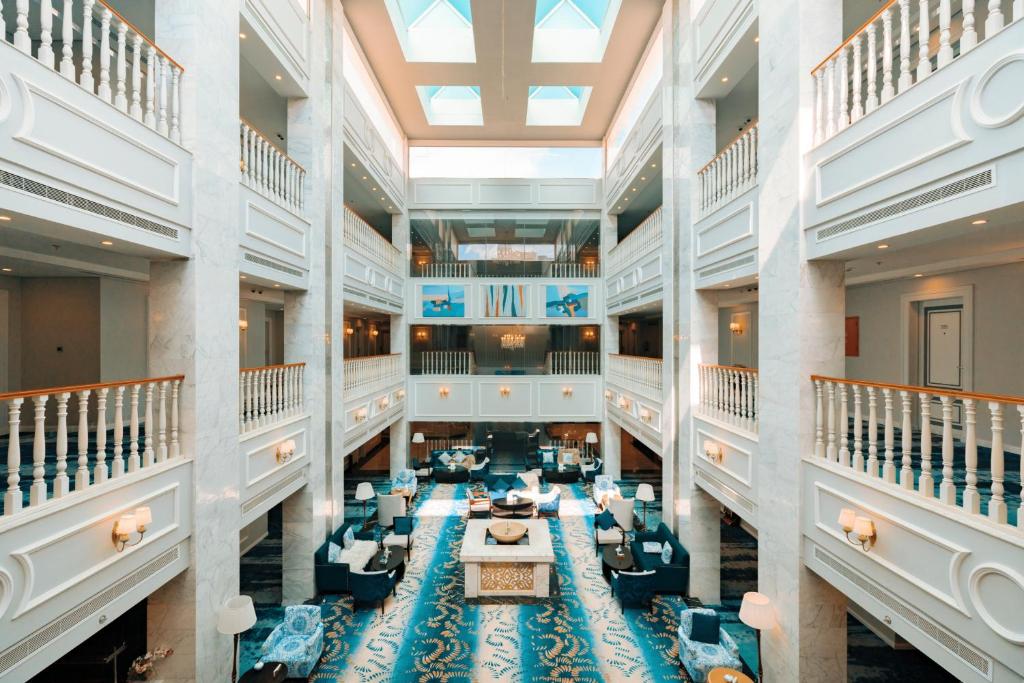 an aerial view of the lobby of a hotel at Gulanar Hotel in Unayzah