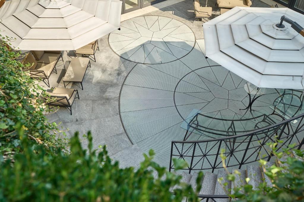 Four Seasons Hotel Milano - Resim 27