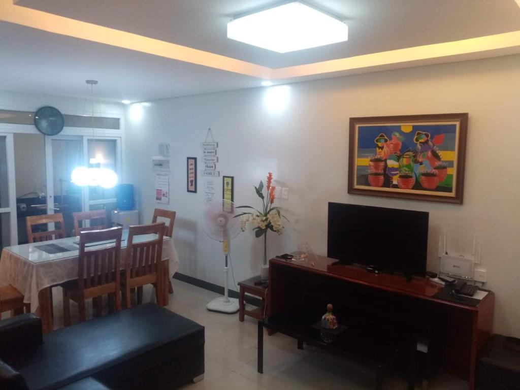 Agatha 3 BHK Elegant Townhouse with covered parking, Manila (updated