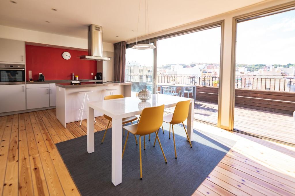 Kuchyň nebo kuchyňský kout v ubytování Apartamentos Alfonso X