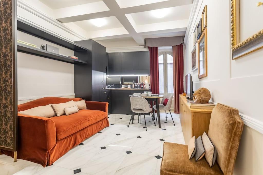 Stylish Spanish Steps Retreat - Apartment