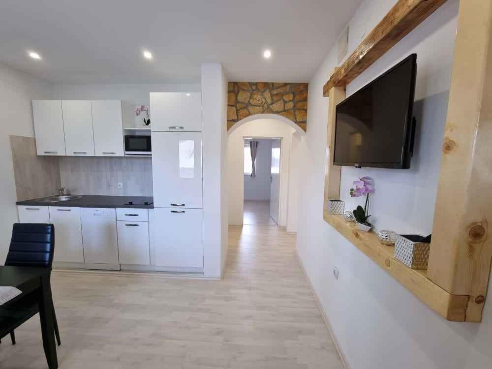 Fotografie z fotogalerie ubytování Apartment Lopar 4 v destinaci Lopar