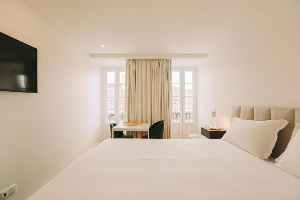 Azores Inn - Family Suites - 6