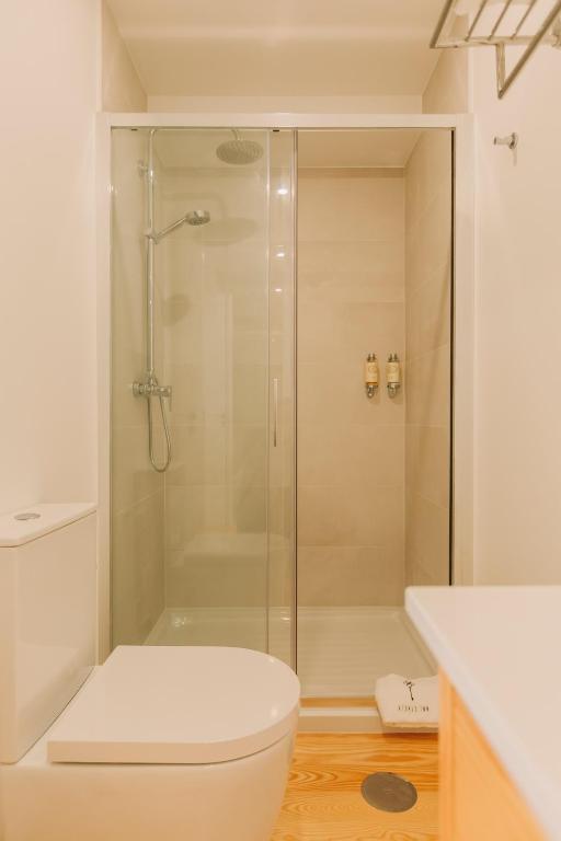 Azores Inn - Family Suites - 11