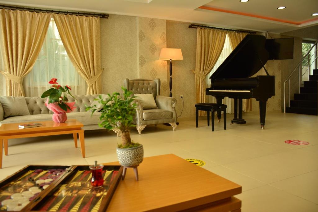 Posezení v ubytování Yeşilyurt otel