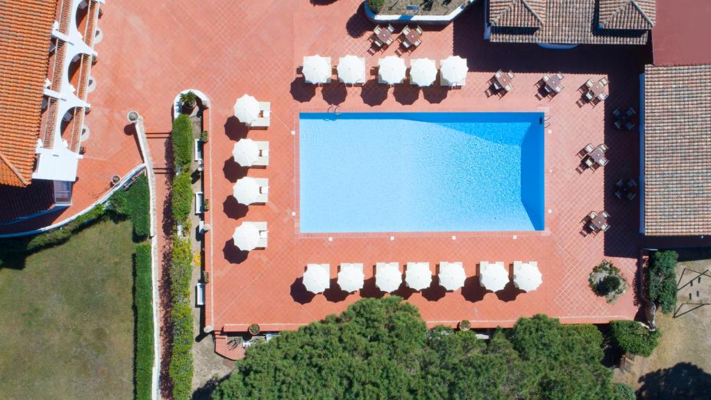 Bazén v ubytovaní Club Hotel Cormorano alebo v jeho blízkosti