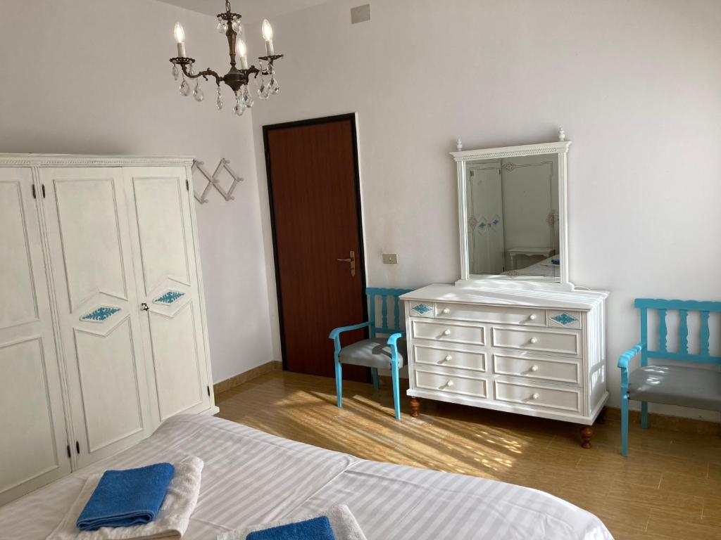 Fotografia z galérie ubytovania Villa Marina La Ciaccia 100m from sea v destinácii Codaruina