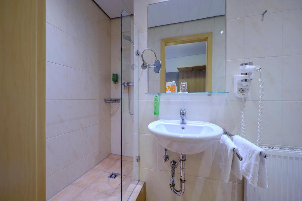 Hotel VICTORIA Nürnberg - Resim 40