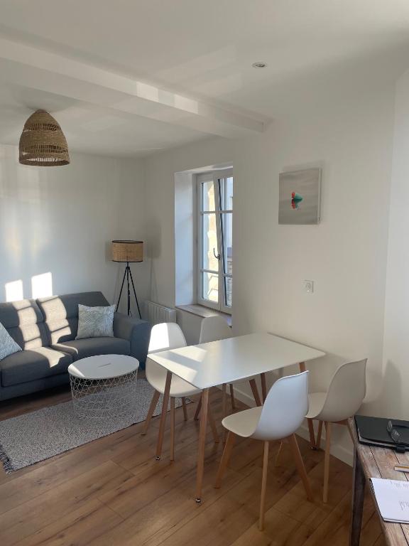 Lamballe plein centre, superbe appartement 1er étage - Apartment Mit 1 Schlafzimmer