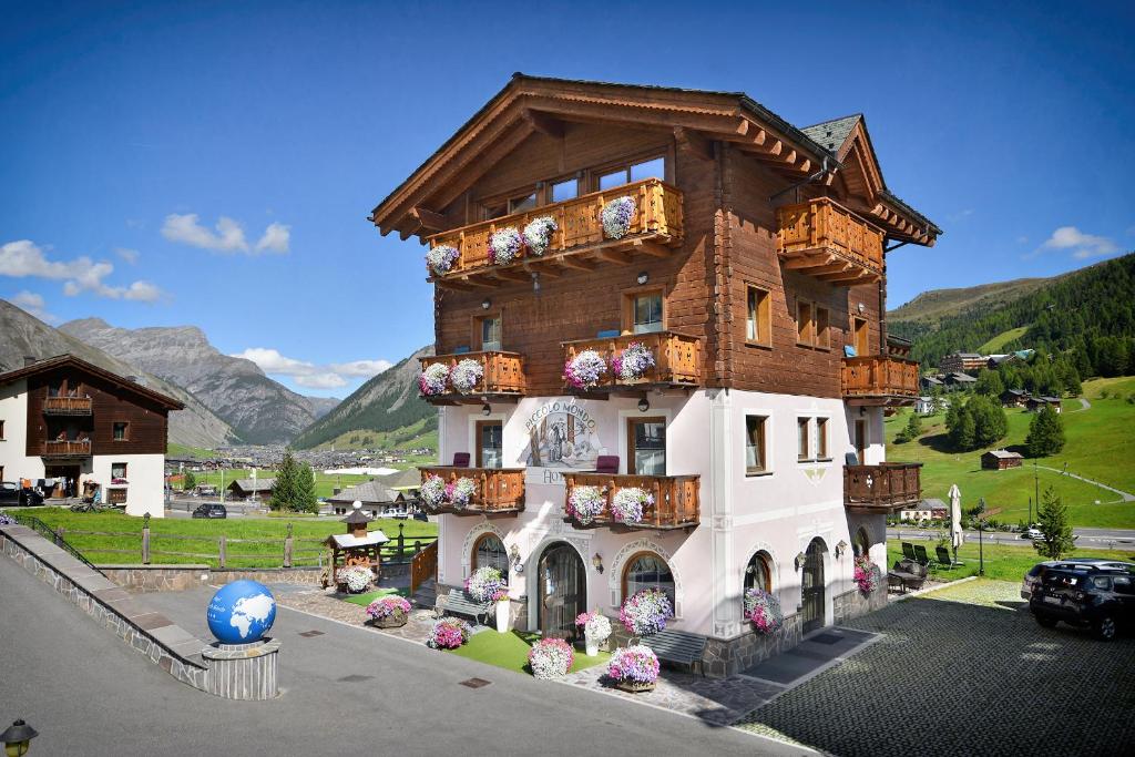 Gallery image of Hotel Piccolo Mondo in Livigno
